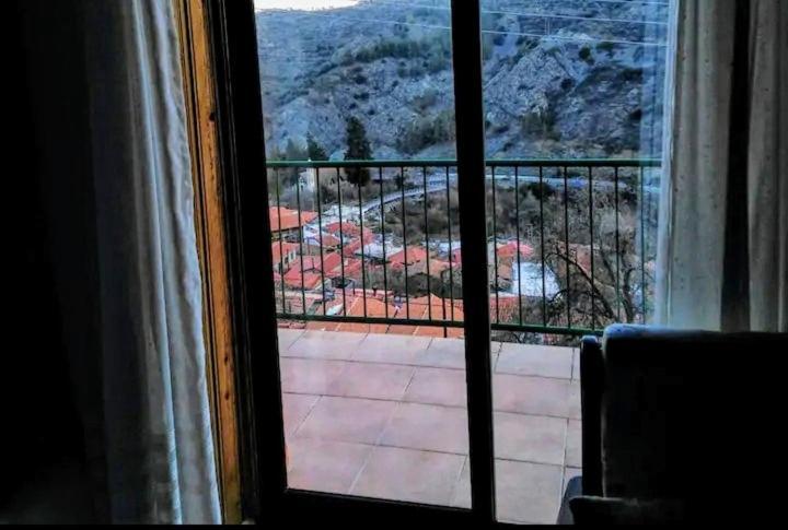 Σπίτι Με Θέα Villa Alona Exteriör bild